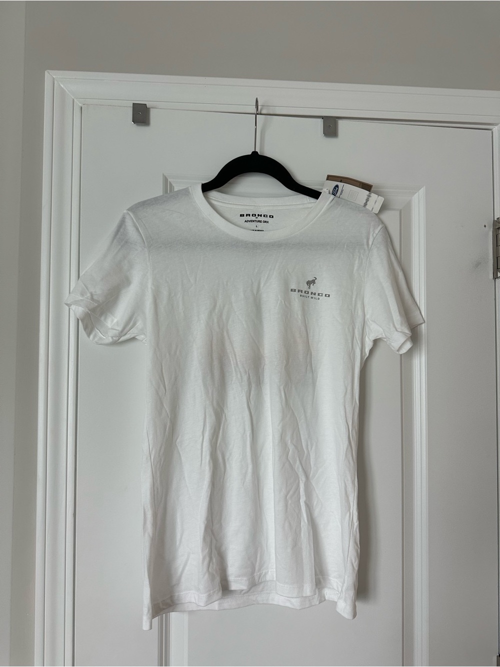 Ford Bronco Women’s tee shirt size large with tags